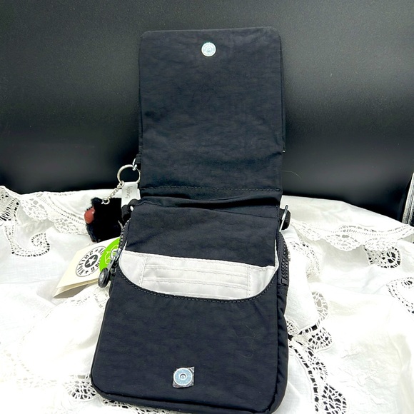 Kipling NWT Black Nylon Crossbody Travel Lightweight Purse (P0012) - Picture 6 of 10